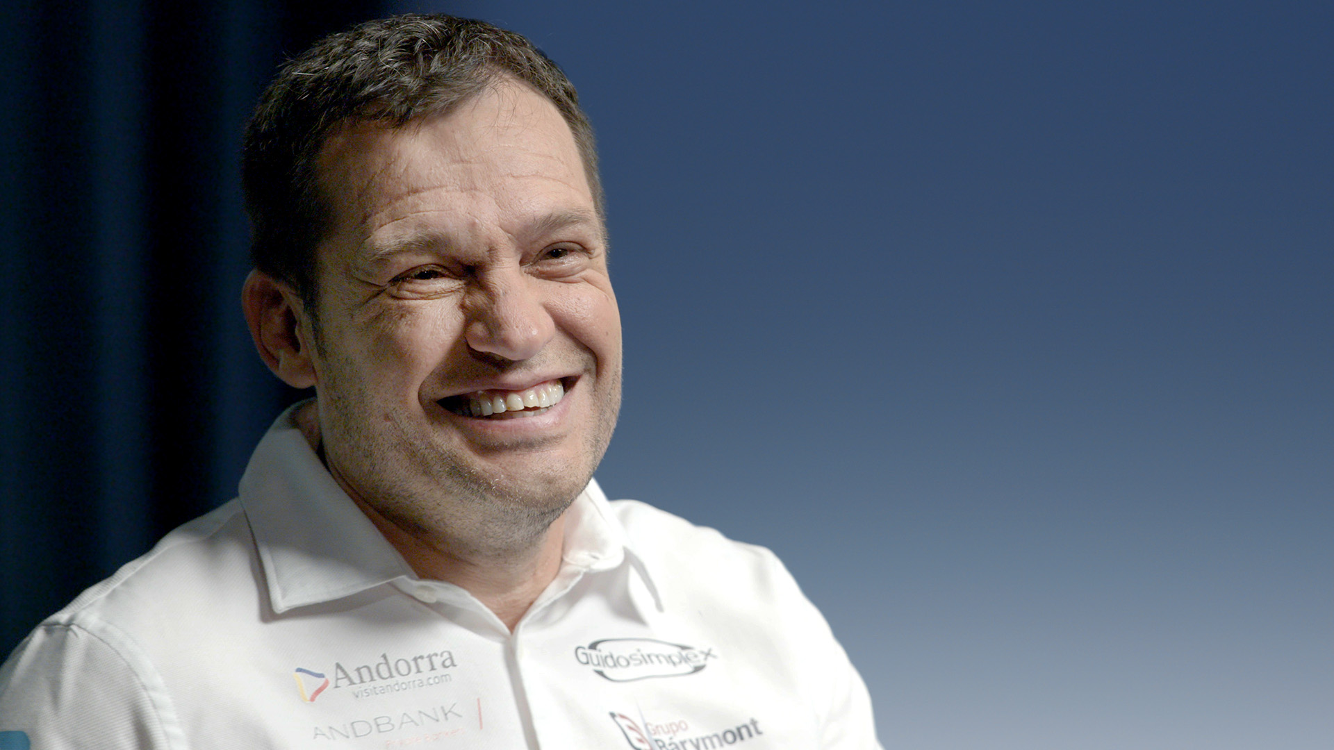 Actitud y perseverancia: dos claves para ir siempre adelante. Albert Llovera, piloto de carreras Actitud y perseverancia: dos claves para ir siempre adelante. Albert Llovera, piloto de carreras